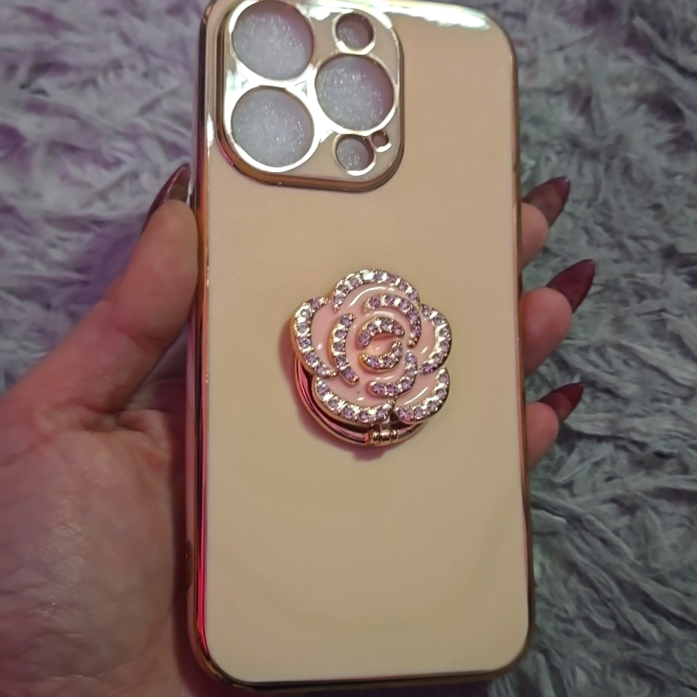 Unbranded Beautiful Pink Camilla W/ Rose Gold IPhone 15 Pro (BRAND NEW) - Picture 5 of 5